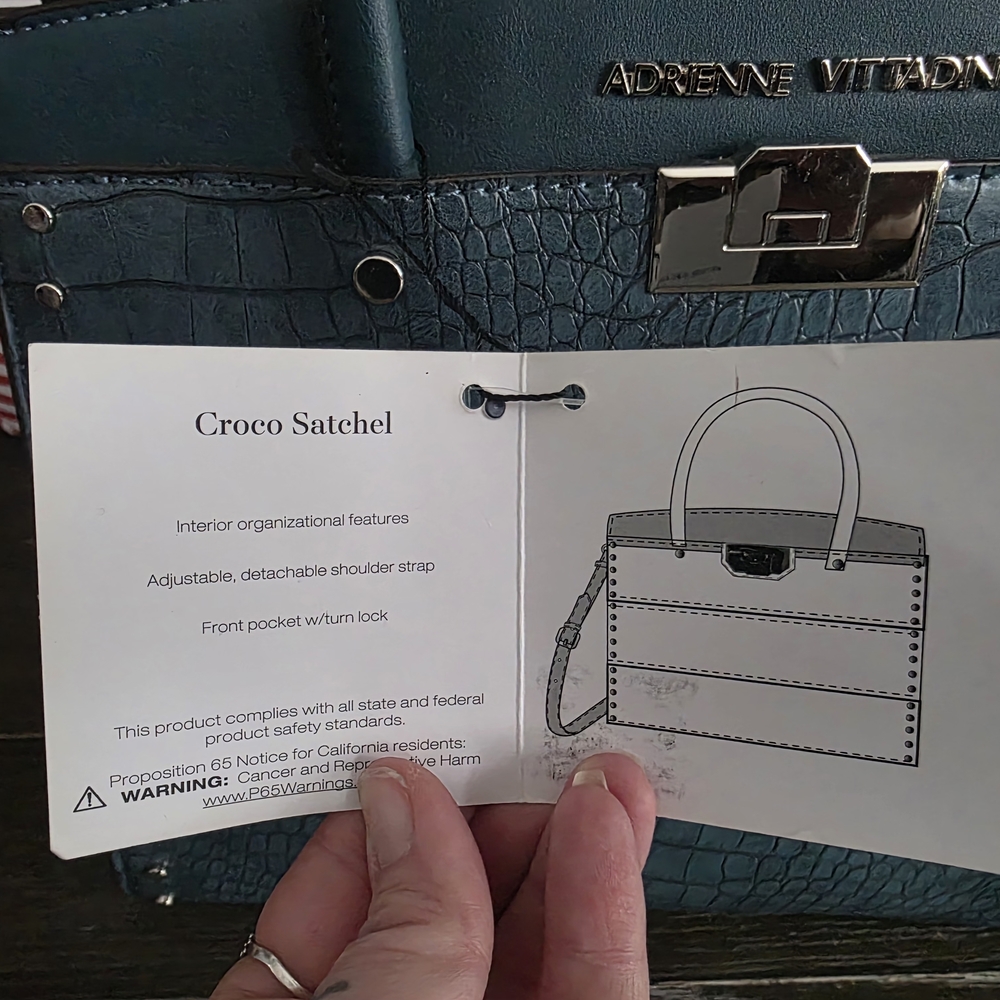 Adrienne Vittadini tote with a Faux Leather crocodile-embossed finish - Picture 4 of 15